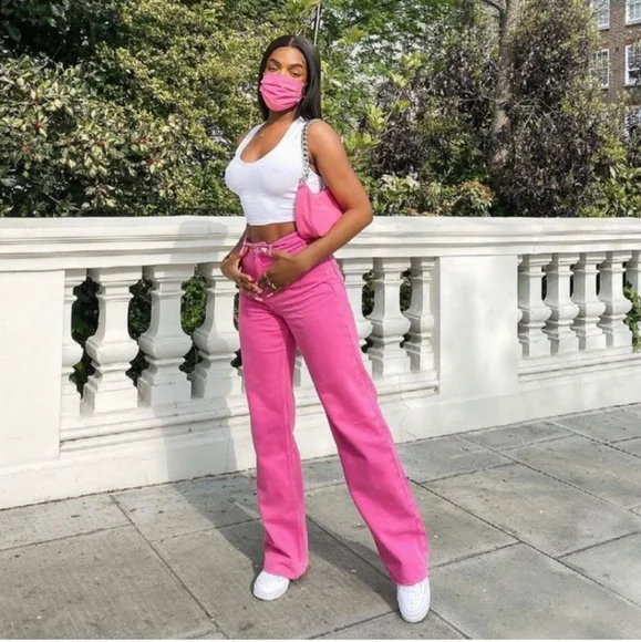 Zara jeans in rose hot pink blogger style viral tiktok jeans